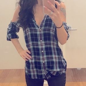 Cold-shoulder flannel